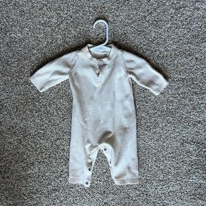 Baby GAP Cream Kids One Piece Sweater